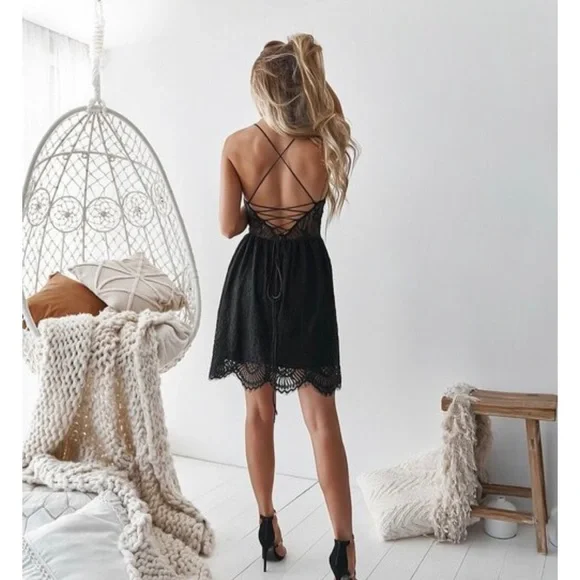 Two Sisters The Label Dresses | Nwt Two Sisters The Label Black Lace Aurelia Dress Size 10 XL | Color: Black | Size: XL | Celinakoell's Closet